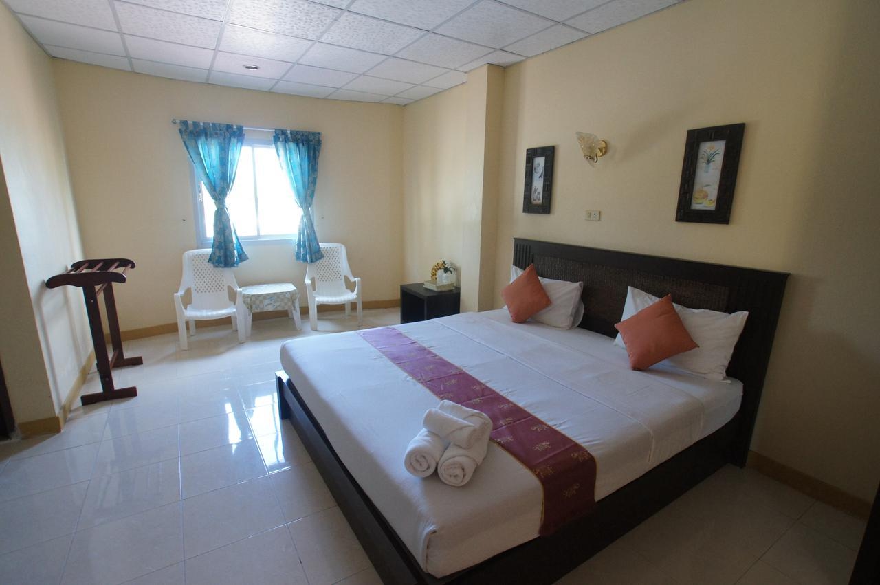 R.T. Hotel Khao Lak Exterior foto